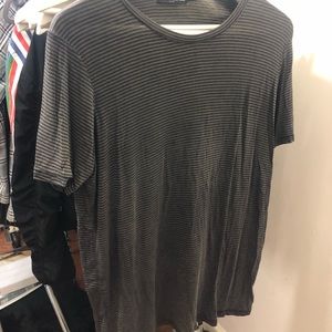 Brandy Melville t-shirt